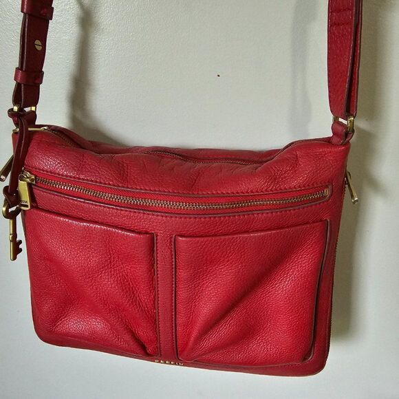 Fossil Red Crossbody Bag Everyday Essential - Picture 2 of 16